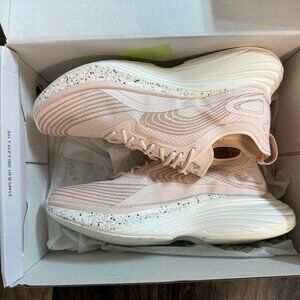 Women's APL Streamline AeroLoom Running Shoes Size 6.5